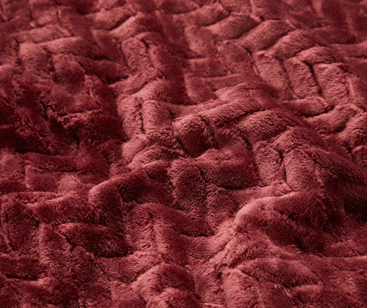 Tawny Port Jacquard Supreme Velvet King Blanket - Image 3