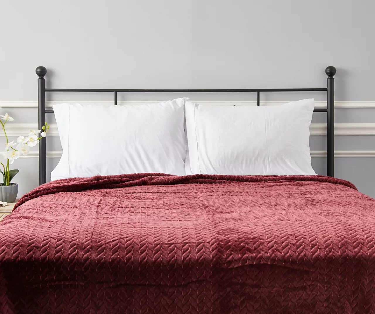 Tawny Port Jacquard Supreme Velvet King Blanket - Image 5