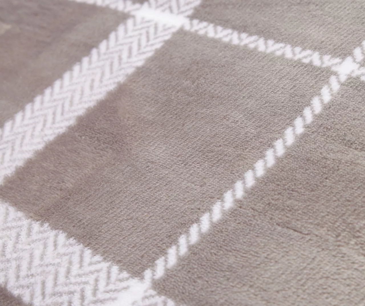 Gray & White Plaid Twin/Full Velvet Plush Blanket - Image 3