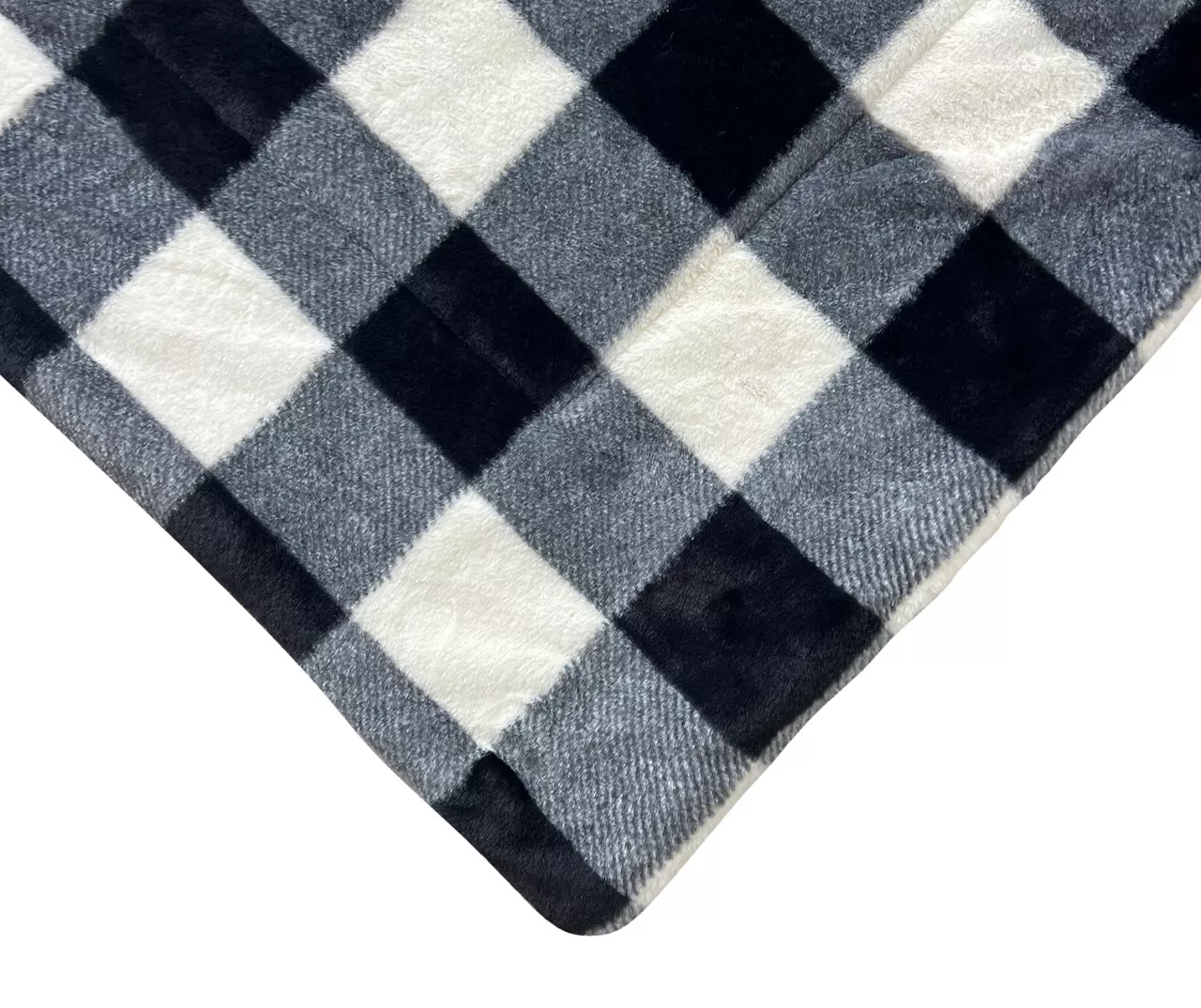 Black & White Buffalo Check Faux Fur Full/Queen Comforter - Image 4